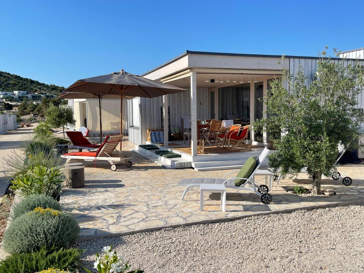 Buqez Eco Resort - Beachfront 20 & House 42 Drage Exteriör bild